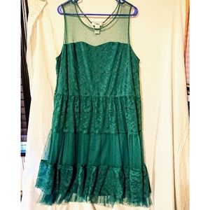 Green lace mesh dress